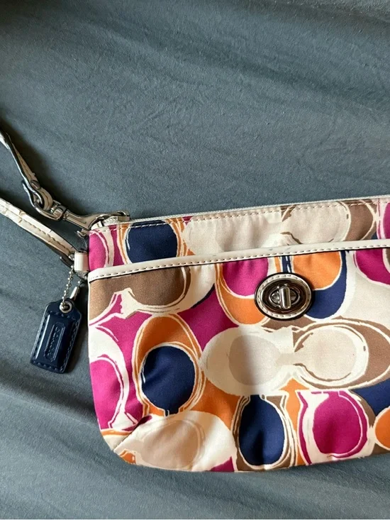 Coach Y2K Multicolor Signature Sateen Turnlock Wristlet - Picture 11 of 11